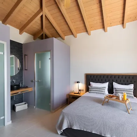 Highview Luxury Suites Katouna Extérieur photo