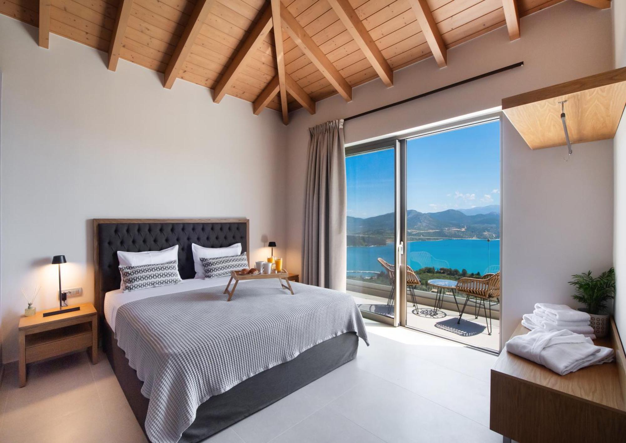 Highview Luxury Villa *