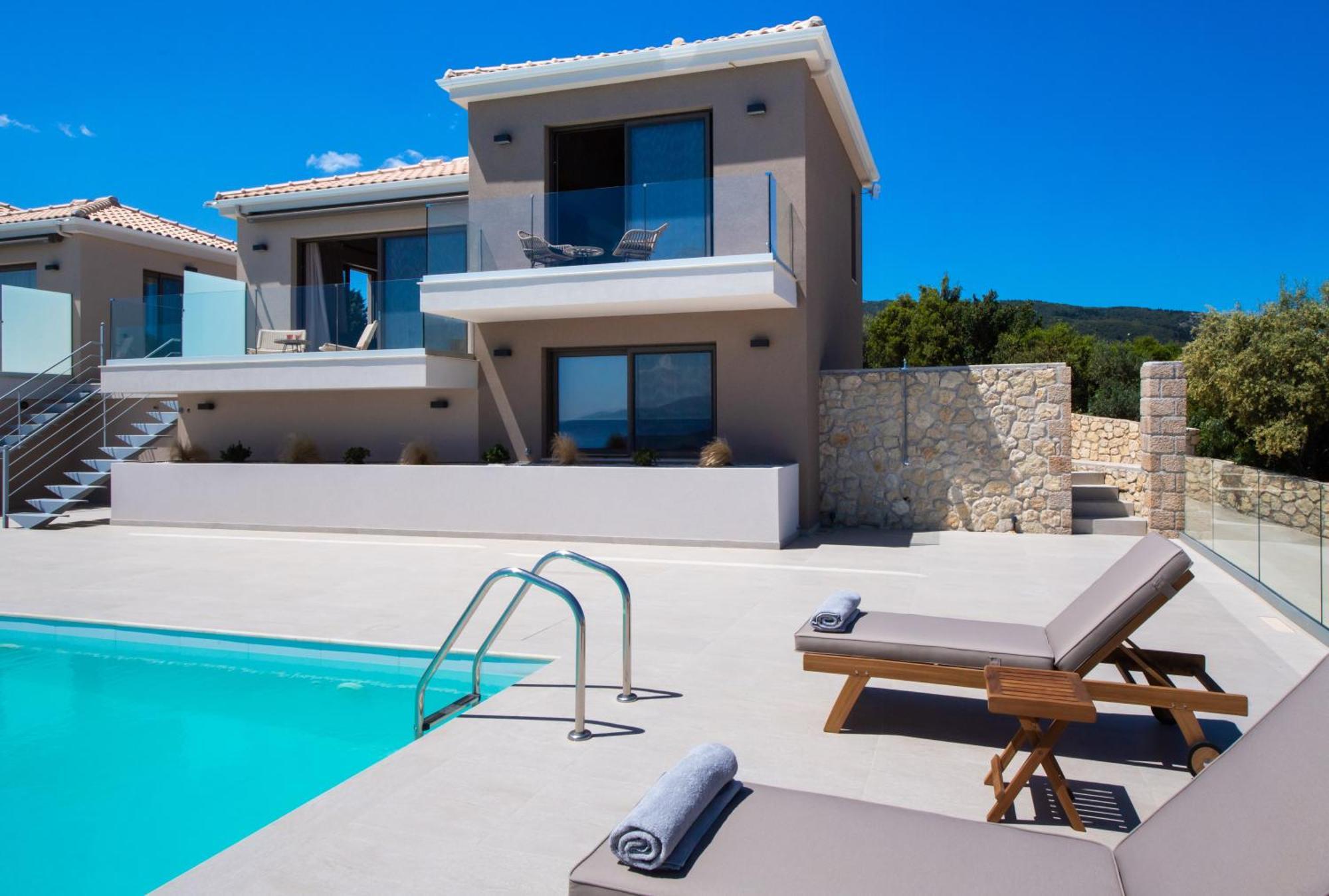 Highview Luxury Villa *